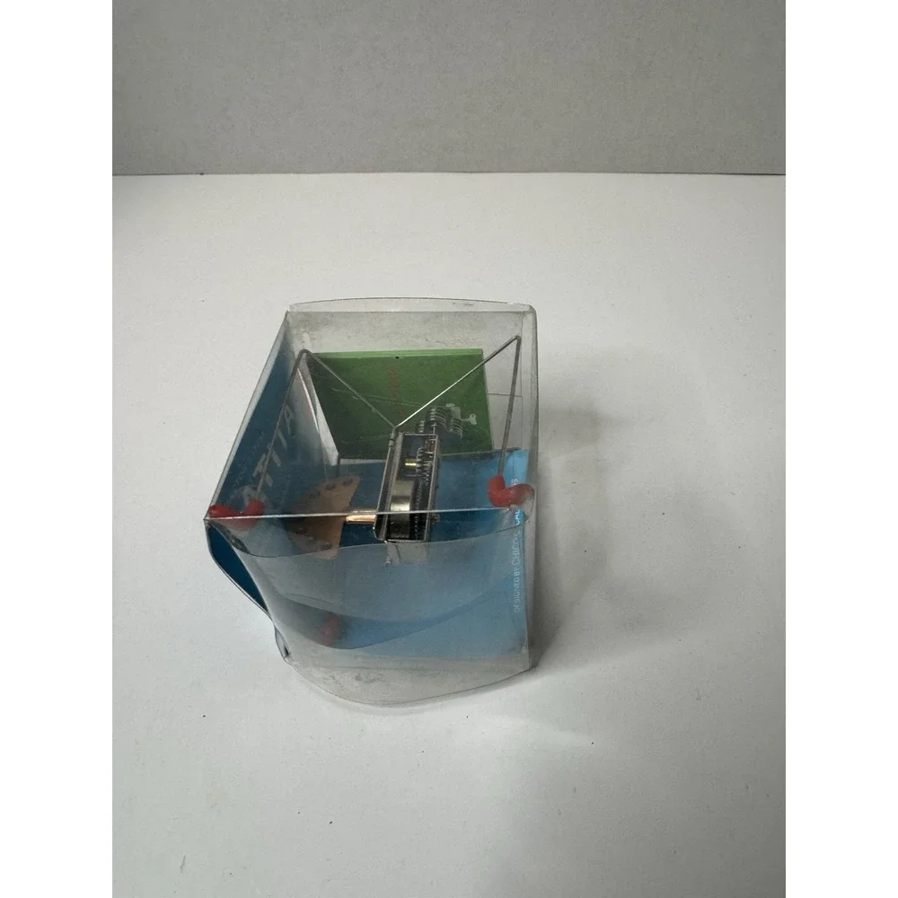 Kikkerland Katita Wind-Up toy, designed by Chico Bicalho in 1999.